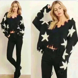 Vigoss Black and White Stars Raw Hem V Neck Sweater XS